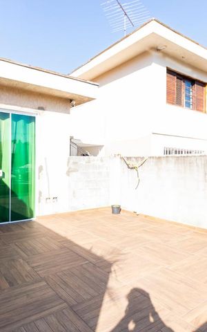 Casa à venda com 188m², 3 quartos e 3 vagasVaranda