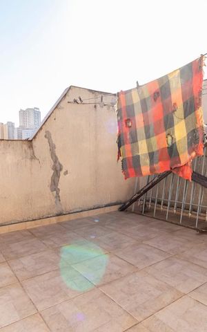 Casa à venda com 188m², 3 quartos e 3 vagasFundos