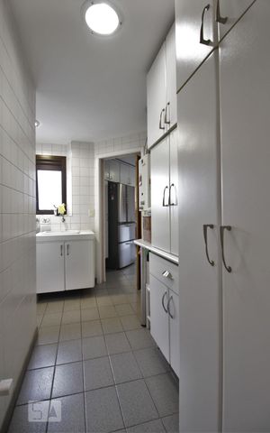 Apartamento à venda com 130m², 2 quartos e 2 vagasÁrea de Serviço