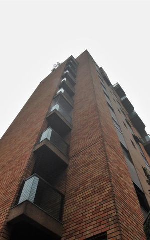 Apartamento à venda com 130m², 2 quartos e 2 vagasFachada