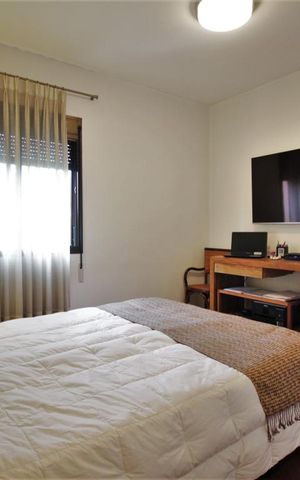 Apartamento à venda com 130m², 2 quartos e 2 vagasSuíte