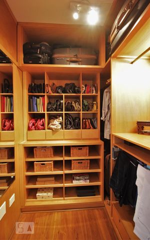 Apartamento à venda com 130m², 2 quartos e 2 vagasCloset