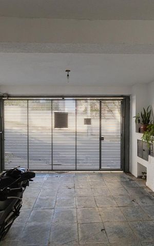 Casa à venda com 104m², 3 quartos e 2 vagas Casa à venda com 104m², 3 quartos e 2 vagasGaragem