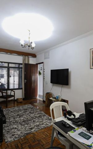 Casa à venda com 104m², 3 quartos e 2 vagas Casa à venda com 104m², 3 quartos e 2 vagasSala