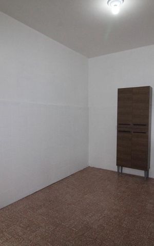 Casa à venda com 130m², 2 quartos e 2 vagascozinha