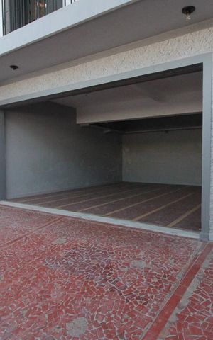 Casa à venda com 130m², 2 quartos e 2 vagasgaragem