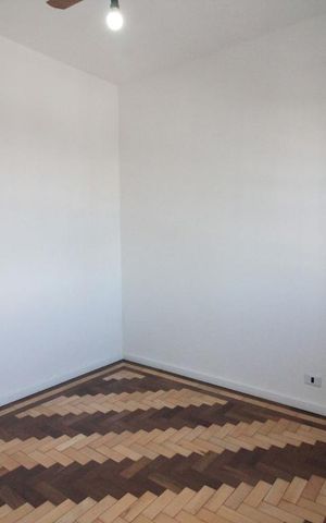 Casa à venda com 130m², 2 quartos e 2 vagasquarto 2