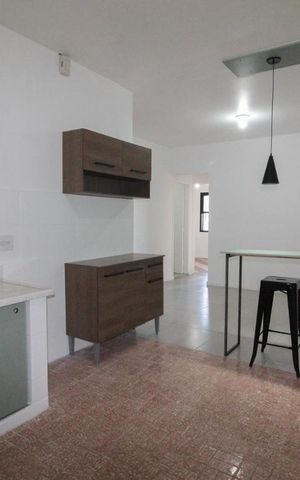 Casa à venda com 130m², 2 quartos e 2 vagascozinha