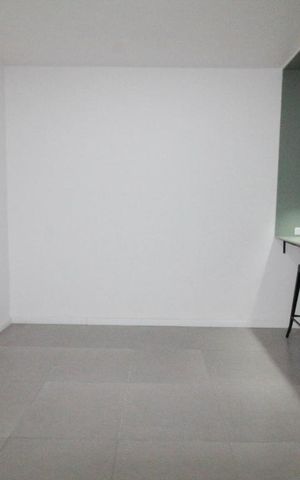 Casa à venda com 130m², 2 quartos e 2 vagassala