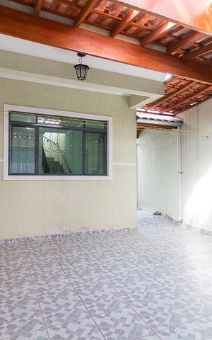 Casa à venda com 150m², 3 quartos e 2 vagasGaragem