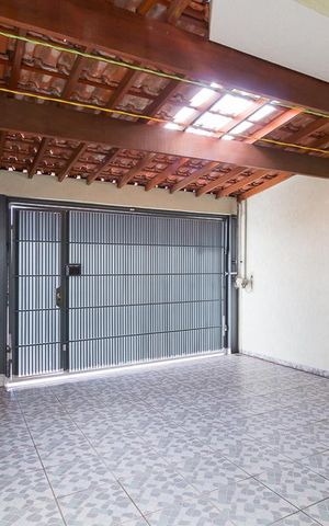 Casa à venda com 150m², 3 quartos e 2 vagasGaragem
