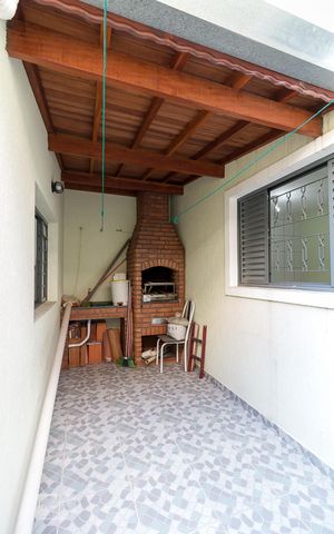 Casa à venda com 150m², 3 quartos e 2 vagasChurrasqueira