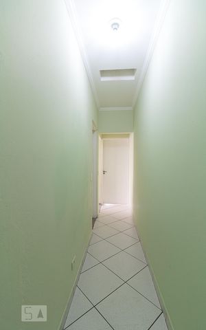 Casa à venda com 150m², 3 quartos e 2 vagasCorredor