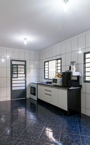 Casa à venda com 150m², 3 quartos e 2 vagasCozinha