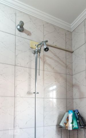 Casa à venda com 150m², 3 quartos e 2 vagasBanheiro quarto 3 suíte - chuveiro
