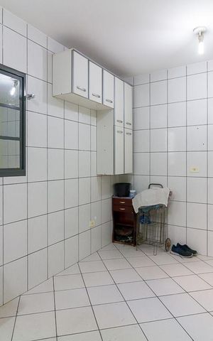 Casa à venda com 150m², 3 quartos e 2 vagasEdícula - quarto de serviço