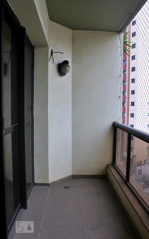 Apartamento à venda com 276m², 4 quartos e 3 vagasVaranda da Sala