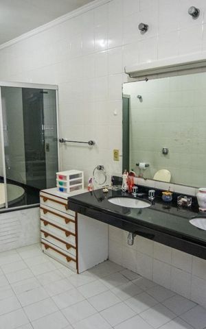 Casa à venda com 775m², 4 quartos e 3 vagas Casa à venda com 775m², 4 quartos e 3 vagasSuíte 1