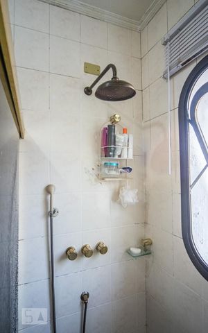 Casa à venda com 775m², 4 quartos e 3 vagas Casa à venda com 775m², 4 quartos e 3 vagasSuíte 2