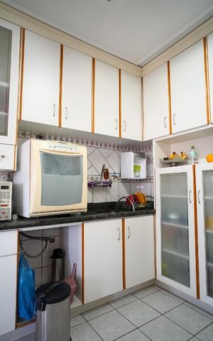 Casa à venda com 300m², 4 quartos e 2 vagasCozinha