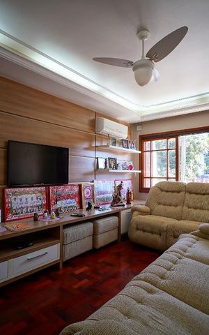 Casa à venda com 300m², 4 quartos e 2 vagasSala