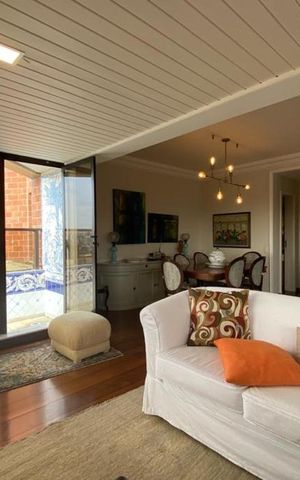 Apartamento para alugar com 200m², 3 quartos e 4 vagas Apartamento para alugar com 200m², 3 quartos e 4 vagasSala