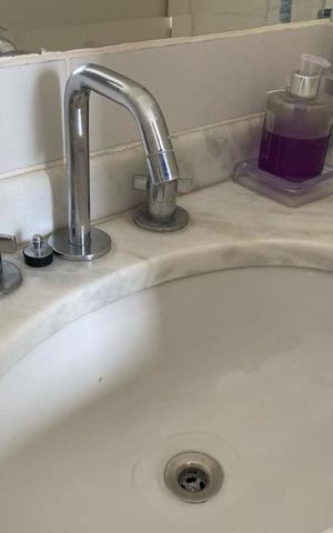 Apartamento para alugar com 200m², 3 quartos e 4 vagas Apartamento para alugar com 200m², 3 quartos e 4 vagasBanheiro - Torneira