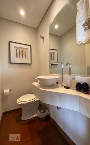 Apartamento para alugar com 200m², 3 quartos e 4 vagas Apartamento para alugar com 200m², 3 quartos e 4 vagasLavabo