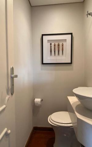 Apartamento para alugar com 200m², 3 quartos e 4 vagas Apartamento para alugar com 200m², 3 quartos e 4 vagasLavabo