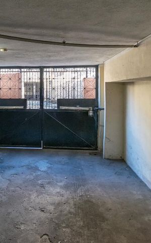 Apartamento à venda com 50m², 1 quarto e 1 vaga Apartamento à venda com 50m², 1 quarto e 1 vagaÁrea comum - Portão da garagem