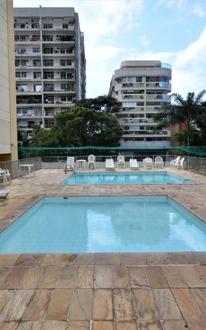 Apartamento à venda com 90m², 3 quartos e 1 vagaÁrea comum - Piscina