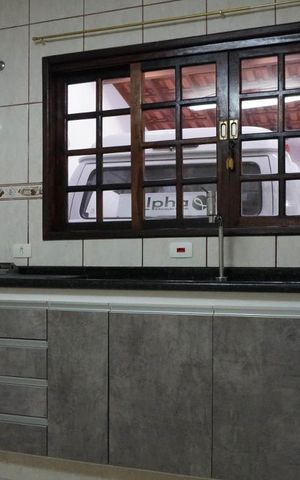 Casa à venda com 379m², 5 quartos e 3 vagas Casa à venda com 379m², 5 quartos e 3 vagasCozinha