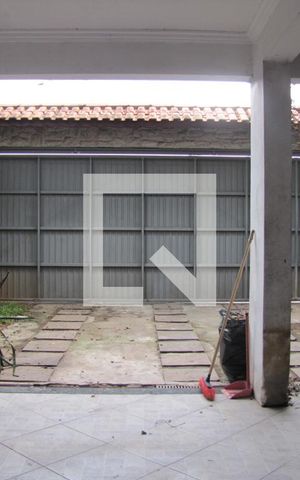 Casa à venda com 413m², 5 quartos e 6 vagasGaragem