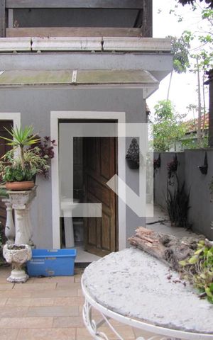 Casa à venda com 413m², 5 quartos e 6 vagasQuintal