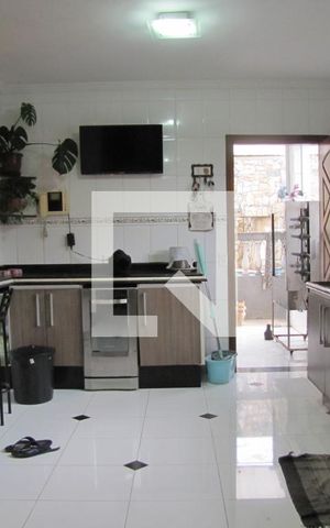 Casa à venda com 413m², 5 quartos e 6 vagasCozinha