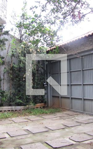 Casa à venda com 413m², 5 quartos e 6 vagasGaragem