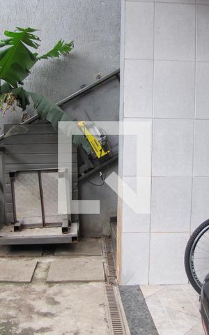 Casa à venda com 413m², 5 quartos e 6 vagasGaragem