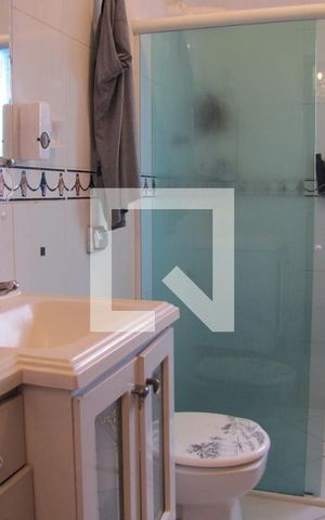 Casa à venda com 413m², 5 quartos e 6 vagasBanheiro Corredor