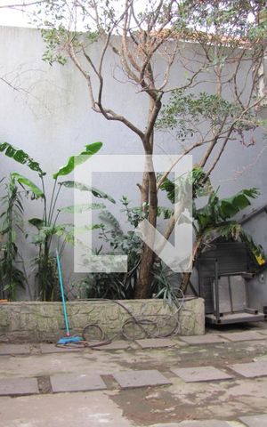 Casa à venda com 413m², 5 quartos e 6 vagasGaragem