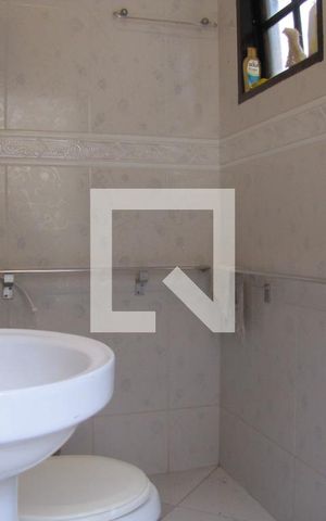Casa à venda com 413m², 5 quartos e 6 vagasBanheiro Piscina