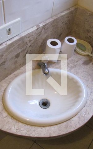 Casa à venda com 413m², 5 quartos e 6 vagasLavabo