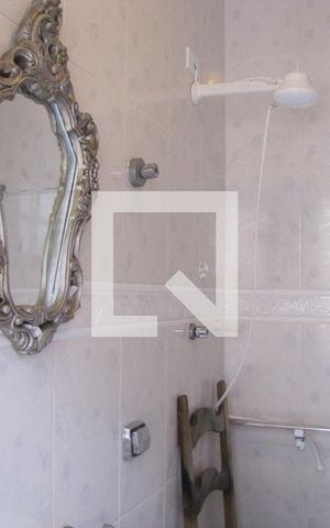 Casa à venda com 413m², 5 quartos e 6 vagasBanheiro Piscina