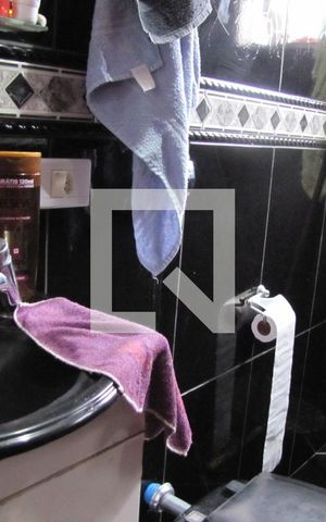 Casa à venda com 413m², 5 quartos e 6 vagasBanheiro Suíte 2
