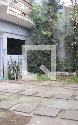 Casa à venda com 413m², 5 quartos e 6 vagasGaragem