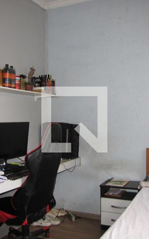 Casa à venda com 413m², 5 quartos e 6 vagasQuarto 2