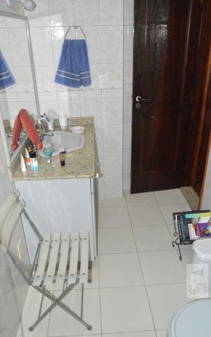 Apartamento à venda com 192m², 4 quartos e 2 vagasBanheiro da Suíte 1