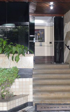 Apartamento à venda com 192m², 4 quartos e 2 vagasEntrada