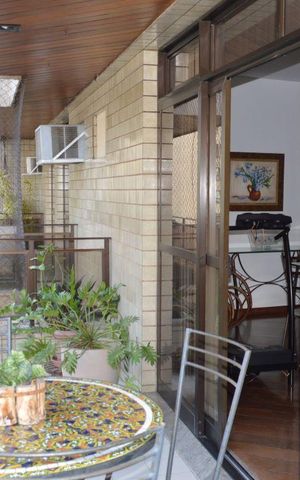 Apartamento à venda com 192m², 4 quartos e 2 vagasVaranda da Sala