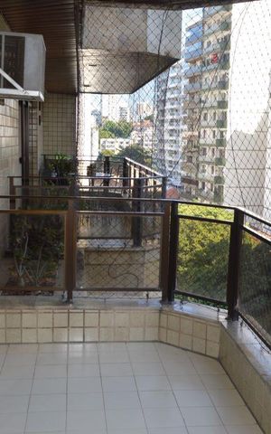 Apartamento à venda com 192m², 4 quartos e 2 vagasVaranda Quarto 1 e Suíte 1