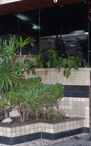 Apartamento à venda com 192m², 4 quartos e 2 vagasEntrada